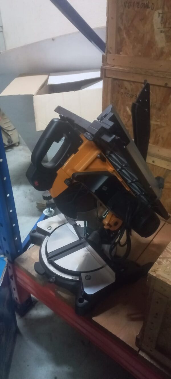 Mitre Saw - Compa